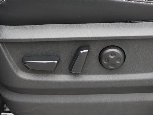 Certified 2026 INFINITI QX80 Luxe w/ Cargo Package AWD/4WD image 18