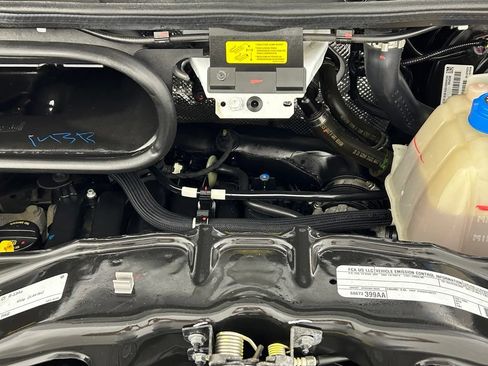 Used 2025 RAM ProMaster 2500 FWD image 28