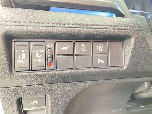 Used 2023 Honda Odyssey Elite image 31