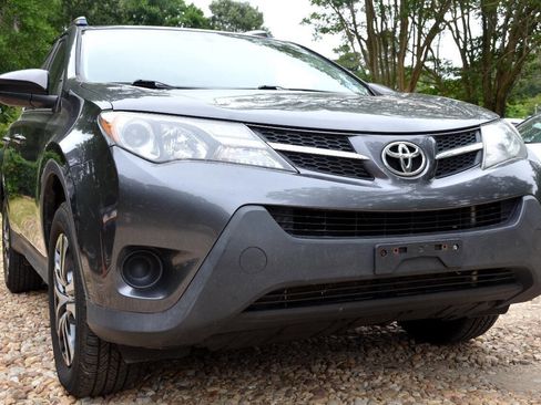 Used 2014 Toyota RAV4 LE AWD/4WD image 4