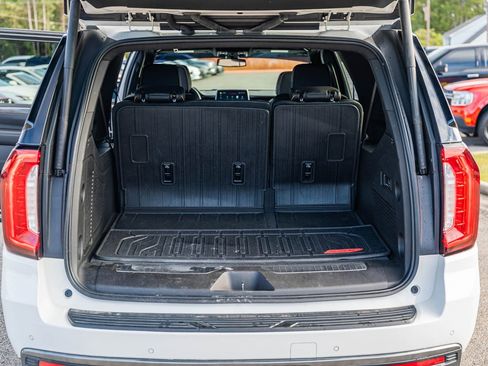 Used 2022 GMC Yukon XL AT4 image 15