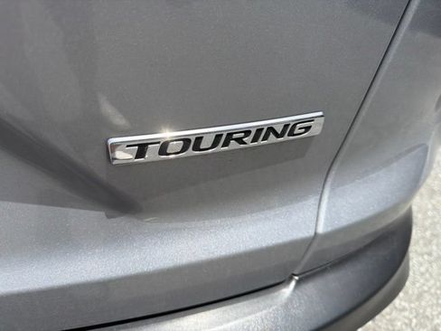 Used 2018 Honda CR-V Touring image 8
