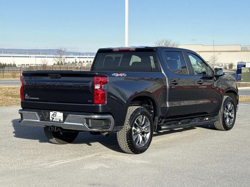 Used 2023 Chevrolet Silverado 1500 LT image 24