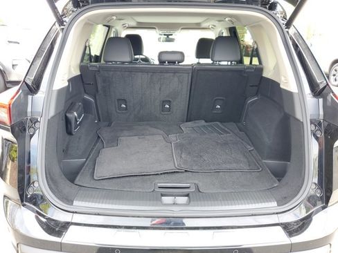 Certified 2024 Nissan Rogue SV w/ SV Premium Package AWD/4WD image 30