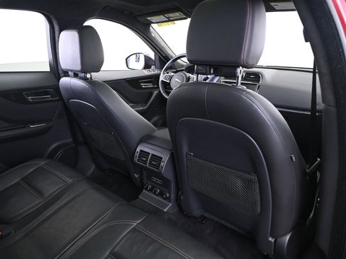Used 2020 Jaguar F-PACE Prestige image 17