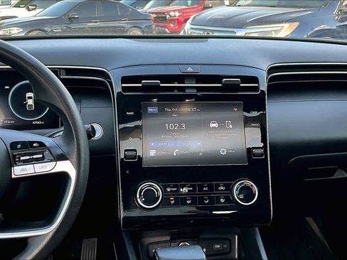 Used 2023 Hyundai Santa Cruz SEL w/ Activity Package image 6