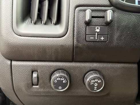 Used 2017 Chevrolet Colorado ZR2 image 31