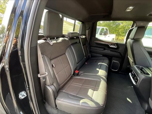 Certified 2023 Chevrolet Silverado 1500 High Country w/ High Country Premium Package AWD/4WD image 26