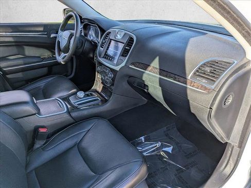 Used 2022 Chrysler 300 Touring L w/ Popular Equipment Group image 21