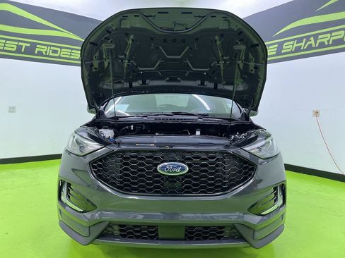 Used 2021 Ford Edge ST-Line FWD image 4
