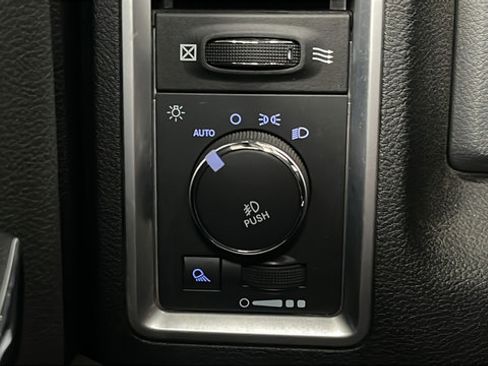 Used 2015 RAM 1500 Big Horn AWD/4WD image 30