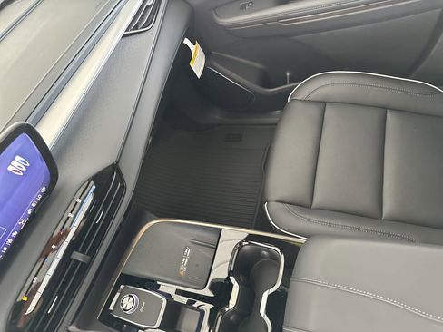 New 2026 Buick Enclave Avenir image 25