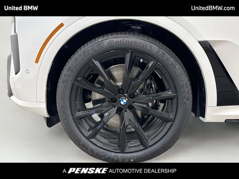 New 2026 BMW X7 xDrive40i w/ M Sport Package image 2