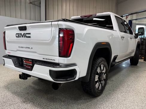 Used 2024 GMC Sierra 2500 Denali w/ Denali Reserve Package AWD/4WD image 6
