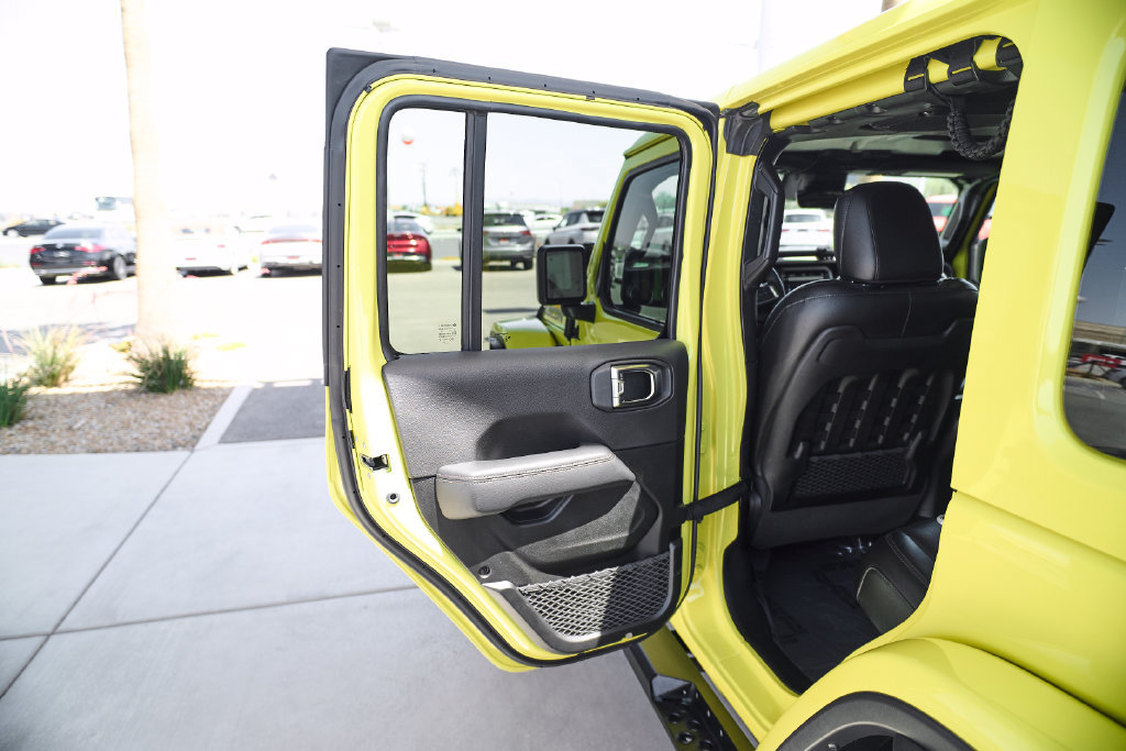 Used 2023 Jeep Wrangler Unlimited Rubicon 392 w/ Xtreme Recon 35" Tire Package AWD/4WD image 14