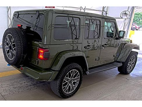 Used 2024 Jeep Wrangler High Altitude AWD/4WD image 7