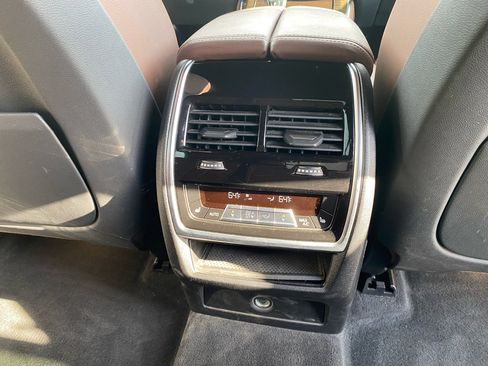 Used 2019 BMW X5 xDrive40i w/ Executive Package image 25