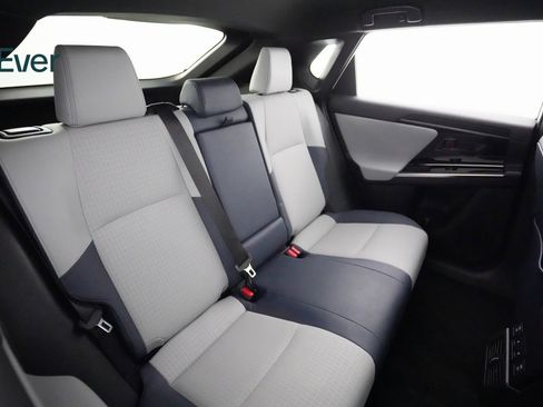 Used 2023 Subaru Solterra AWD image 9