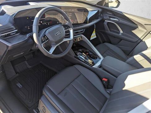 New 2025 Audi Q5 Premium Plus image 3