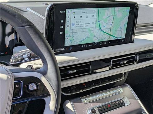 New 2026 Lincoln Aviator 2WD image 11