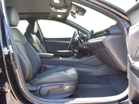 Used 2026 Kia K5 GT FWD image 29