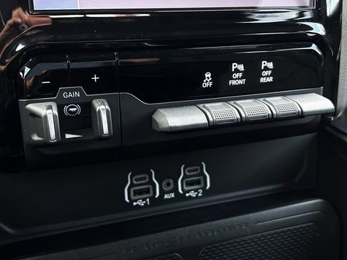 Used 2025 RAM 1500 Lone Star image 22