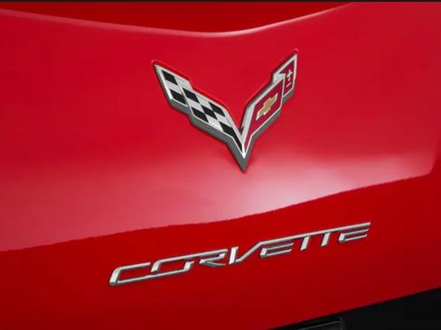 Used 2015 Chevrolet Corvette Stingray Coupe w/ 2LT Preferred Equipment Group image 3