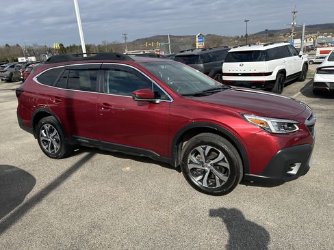 Used 2022 Subaru Outback Limited w/ Popular Package #2 image 3