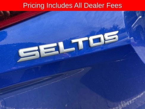 Used 2023 Kia Seltos S w/ Navigation Package AWD/4WD image 11