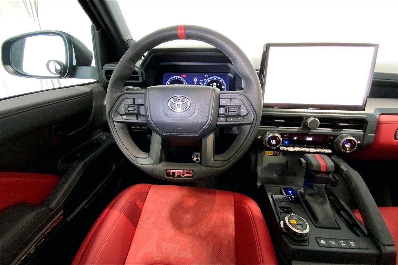 Used 2026 Toyota Tacoma TRD Pro AWD/4WD image 4
