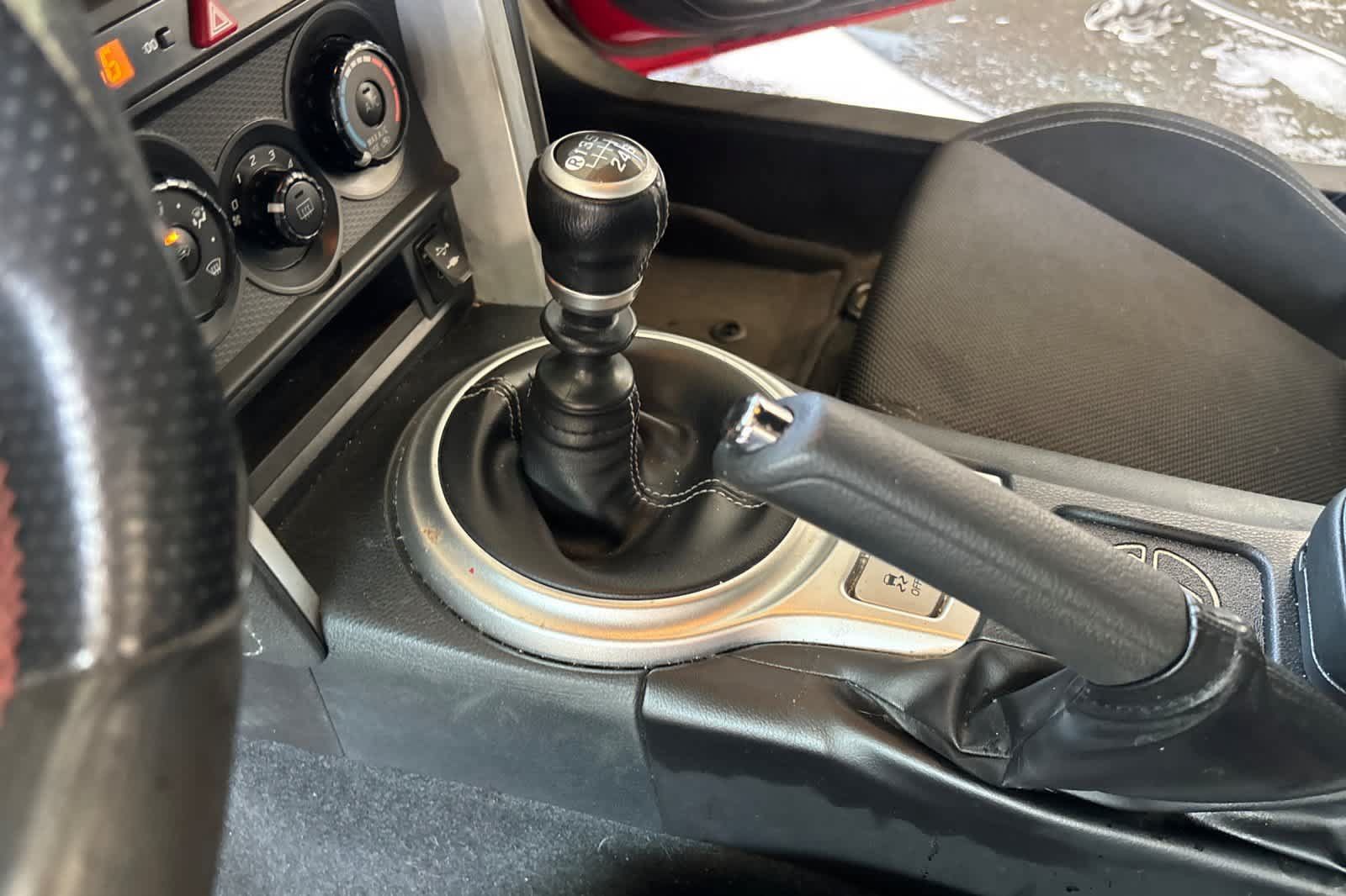 Used 2017 Toyota 86 RWD image 21