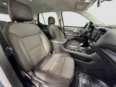 Used 2021 Chevrolet Traverse LS FWD image 30