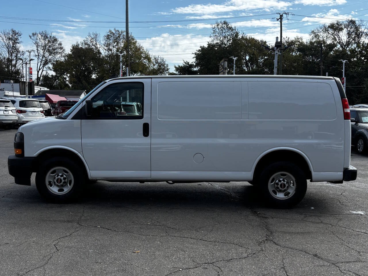 Used 2018 GMC Savana 2500 w/ Driver Convenience Package RWD image 5