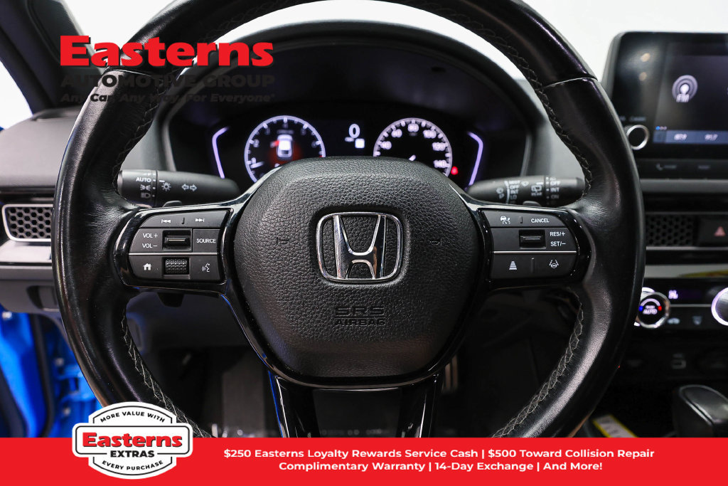 Used 2023 Honda Civic Sport image 11
