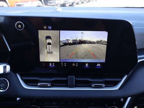 New 2026 Chevrolet Equinox LT w/ Convenience Package II image 13