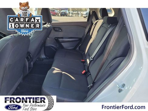 Used 2023 Nissan Rogue S image 10