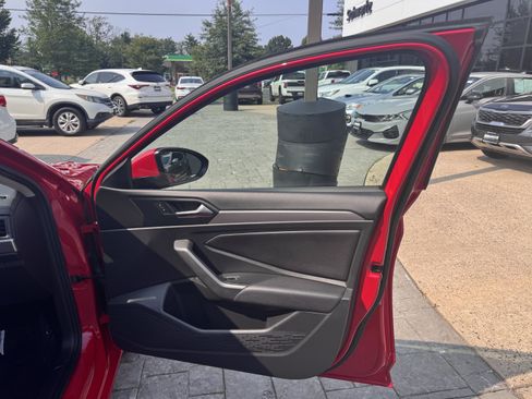 Used 2019 Volkswagen Jetta S FWD image 25