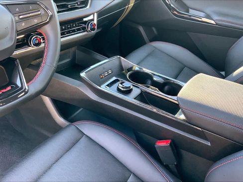 Certified 2025 Chevrolet Equinox RS image 16