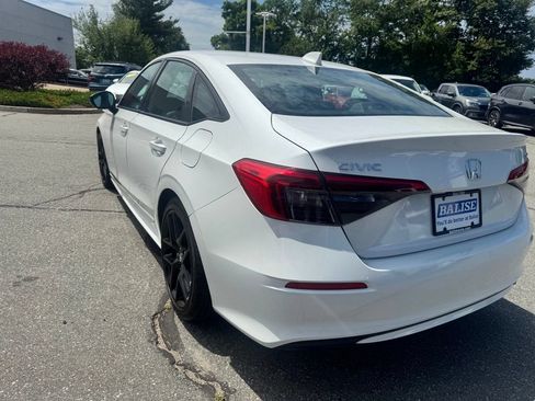 Used 2022 Honda Civic Sport image 4