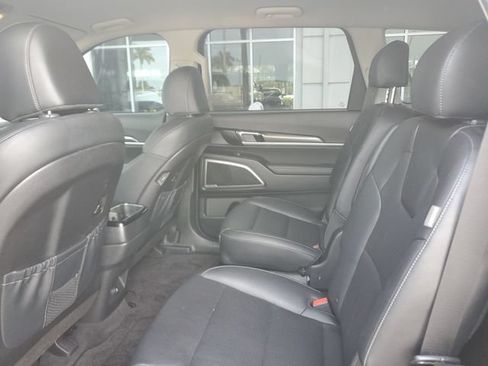 Certified 2023 Kia Telluride S AWD/4WD image 8