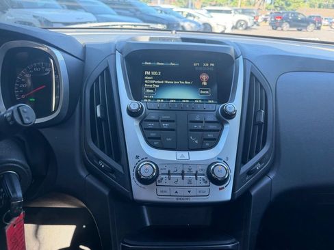 Used 2017 Chevrolet Equinox Premier w/ Enhanced Convenience Package AWD/4WD image 21