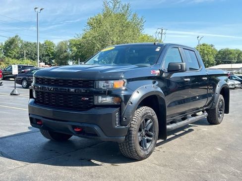 Used 2019 Chevrolet Silverado 1500 Custom Trail Boss w/ Custom Convenience Package AWD/4WD image 4