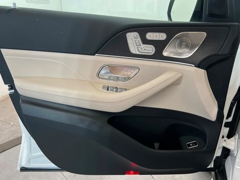 New 2026 Mercedes-Benz GLS 580 4MATIC image 14