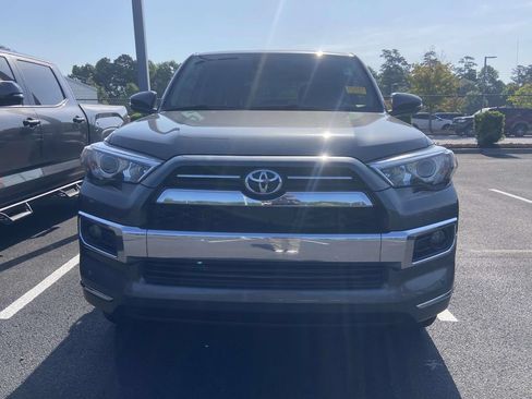 Used 2020 Toyota 4Runner Limited AWD/4WD image 2