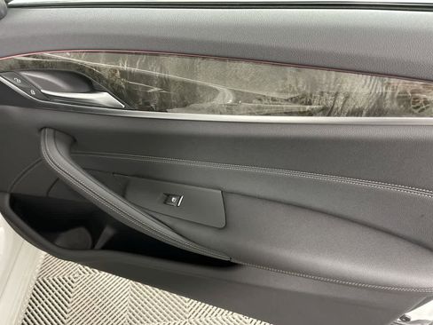 Certified 2023 BMW 530i xDrive 530i xDrive w/ Convenience Package image 17