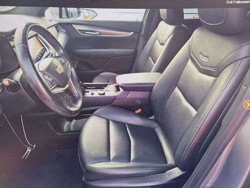 Used 2023 Cadillac XT5 Luxury FWD image 4