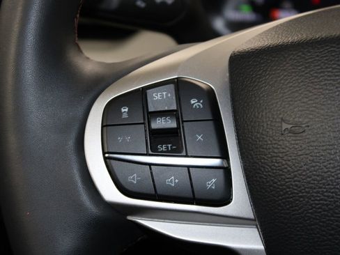 Used 2025 Ford Explorer Active image 38