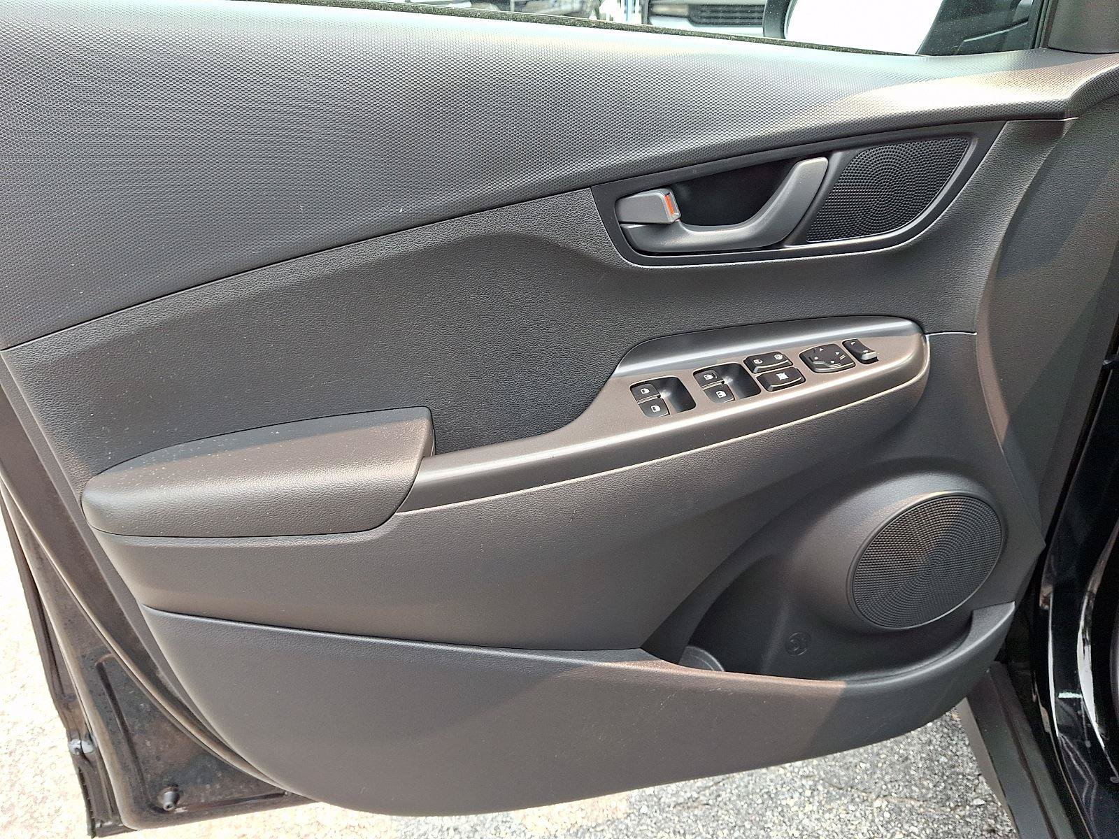 Used 2023 Hyundai Kona SEL w/ Cargo Package AWD/4WD image 14