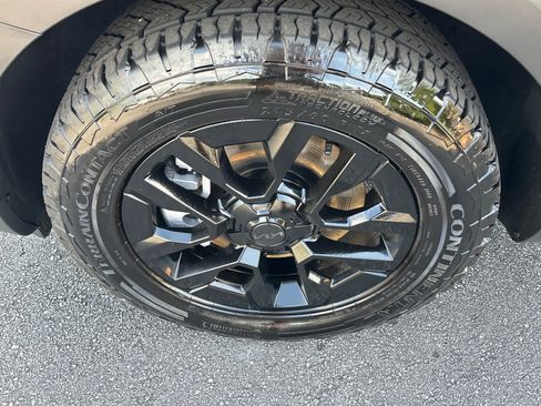Certified 2025 Kia Telluride SX Prestige X-Pro AWD/4WD image 17