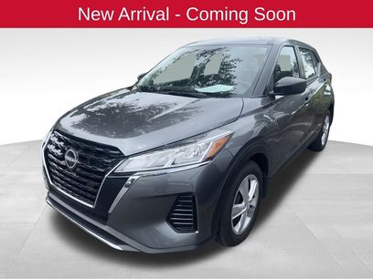 Used 2025 Nissan Kicks Play S